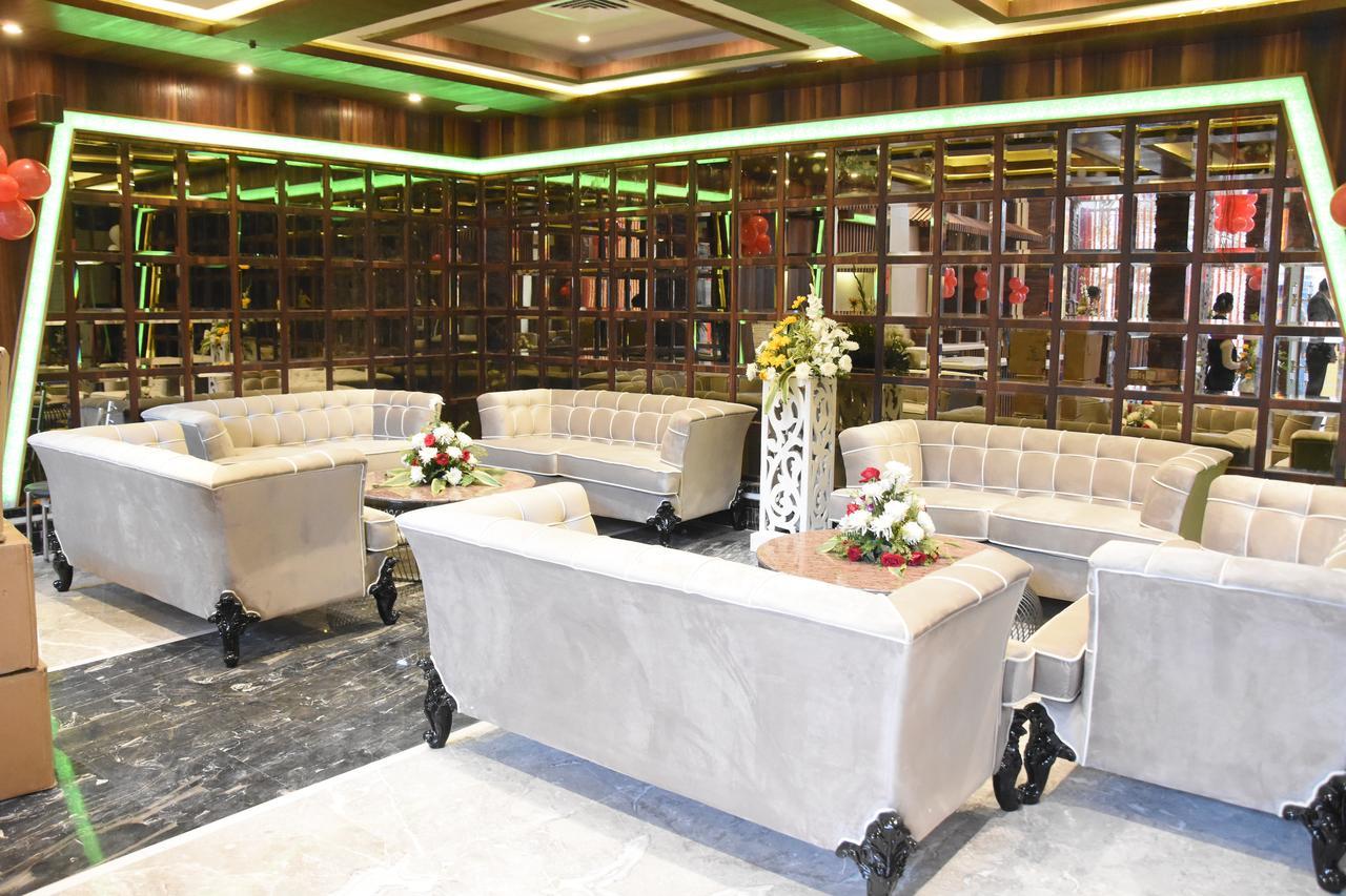 Costa Riviera Hotel Varanasi Dış mekan fotoğraf
