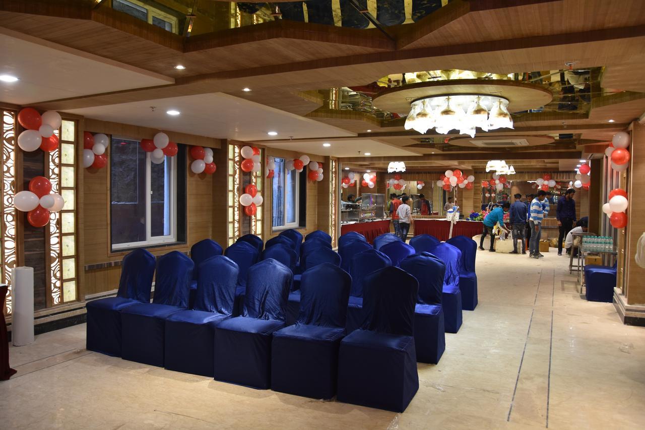Costa Riviera Hotel Varanasi Dış mekan fotoğraf