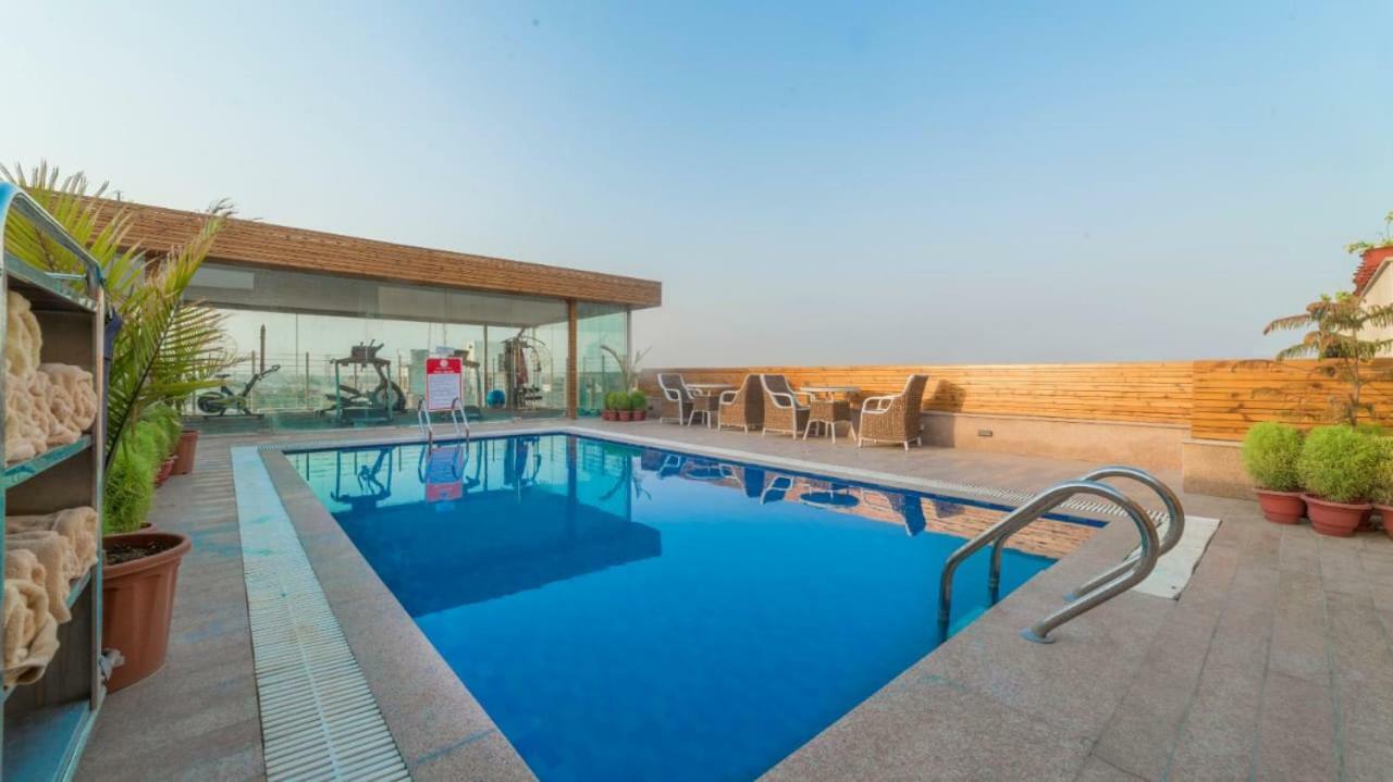 Costa Riviera Hotel Varanasi Dış mekan fotoğraf